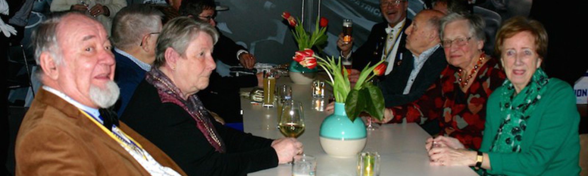 Foto’s Club van 111
