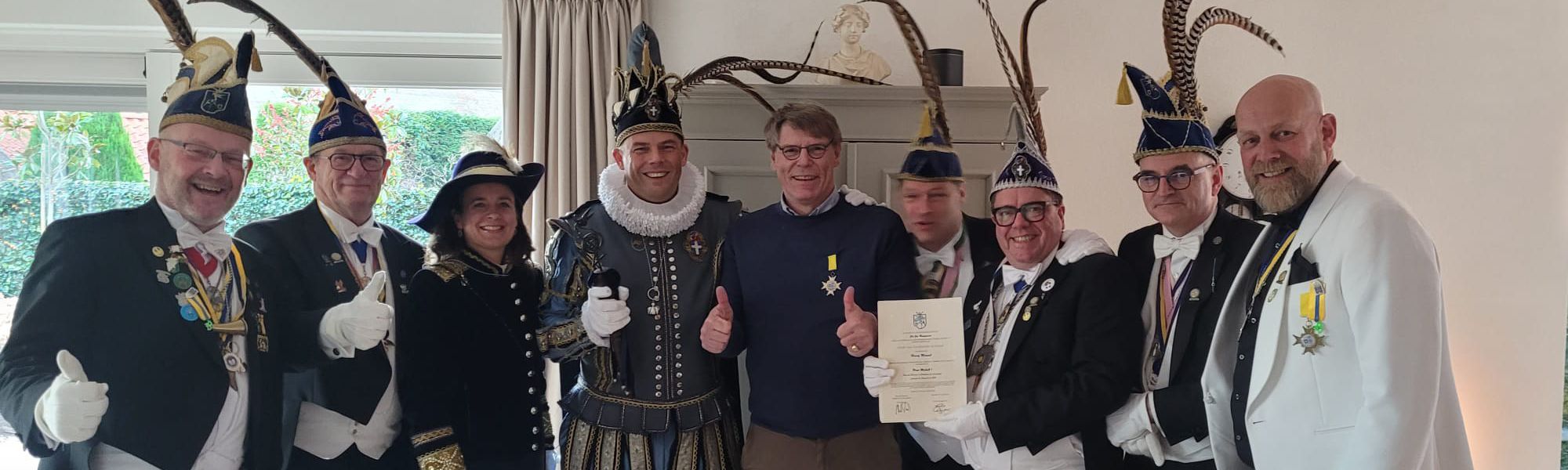 Harry Manuel Orde van verdienste in Goud.