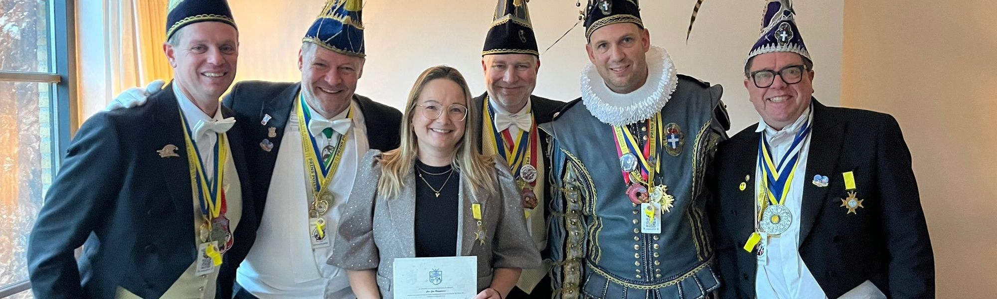 Mariska Mom Orde van Verdienste in Goud